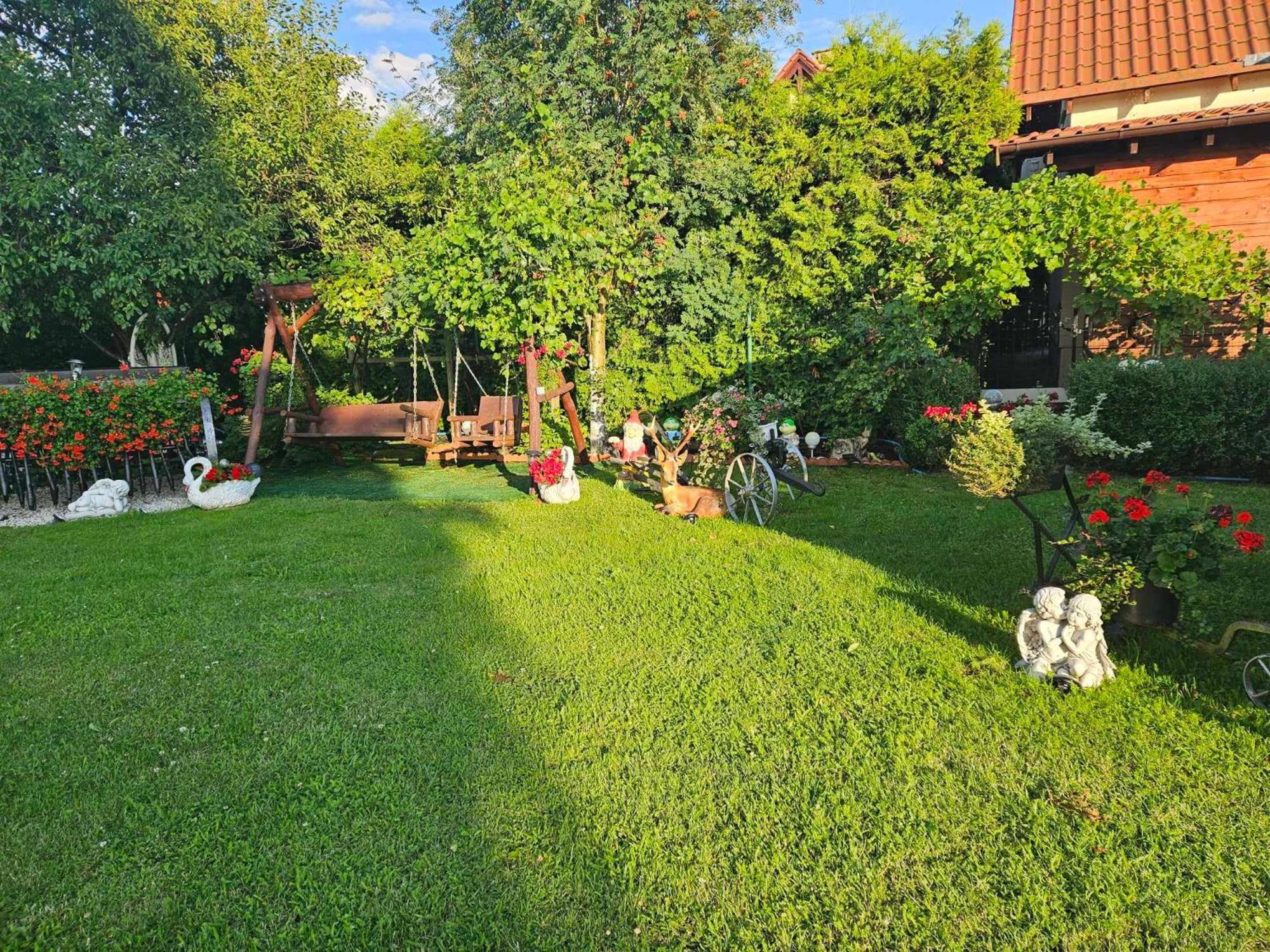 Pod Kasztanem Hotel Drewnica Екстериор снимка